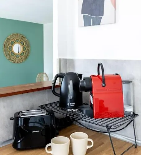 Beautiful With Terrace + Private Parking Appartamento *