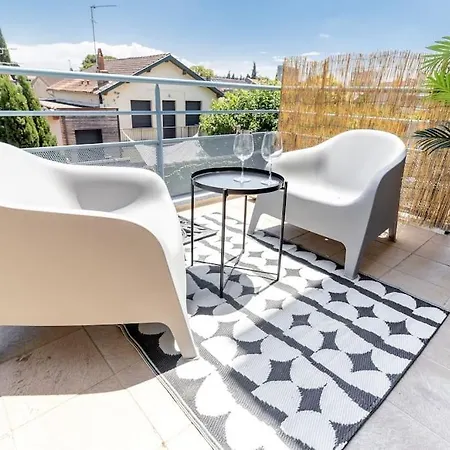 Beautiful With Terrace + Private Parking * トゥールーズ